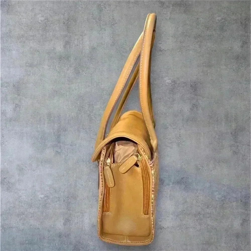Vintage Liz Claiborne women’s Multi Compartment Tan Leather Handbag - Picture 2 of 5